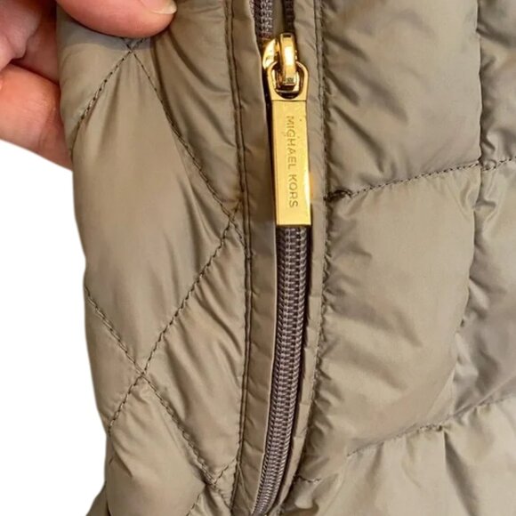 Michael Kors beige packable quilted puffer jacket size M - Picture 8 of 12